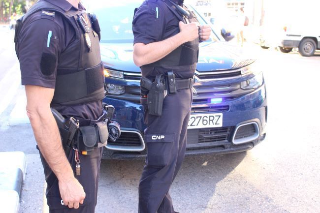 Policías que encontraron el cadáver del bebé en el bar de Albacete: 'Se veía claramente que era un niño'