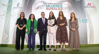 María García González: Un Ejemplo de Emprendimiento Rural con su Microbodega La Recueja