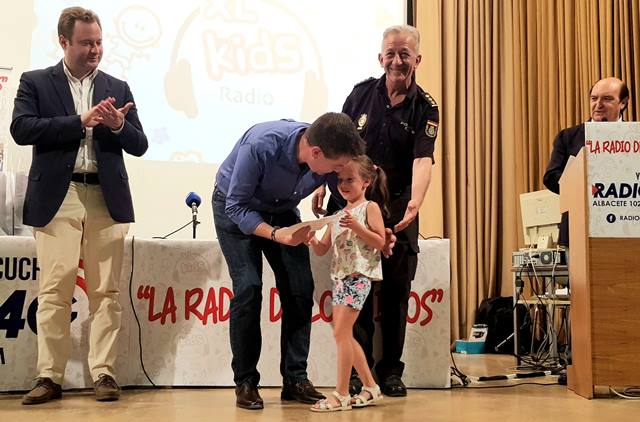 ‘La Radio de los Niños', de Radio 4G Albacete, tuvo la visita de los dirigentes de las instituciones públicas