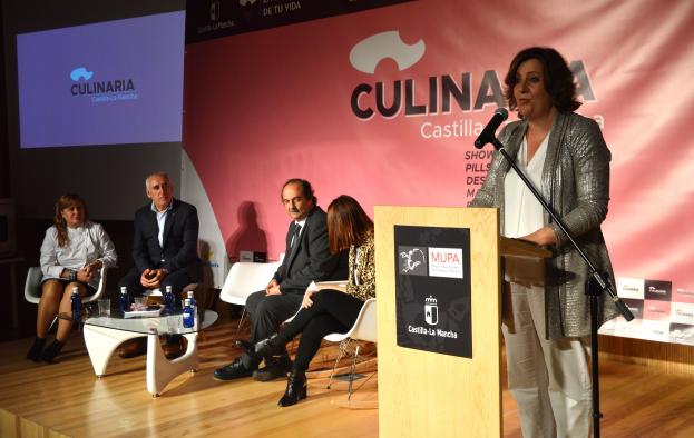 Las personas que visitan Castilla-La Mancha llegan atraídas por su gastronomía
