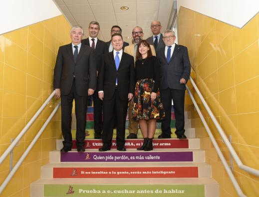 Page anuncia la inversión de 20 millones para ordenadores de última generación para alumnos de Castilla-La Mancha