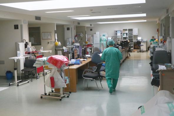 El Hospital de Ciudad Real disminuye el número de pacientes por coronavirus en la UCI