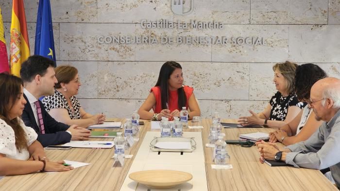 El Gobierno de Castilla-La Mancha inicia los trabajos para impulsar la futura ley del voluntariado de la región