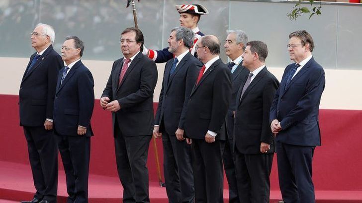 Page y otros presidentes autonómicos en los actos de hoy en Madrid.