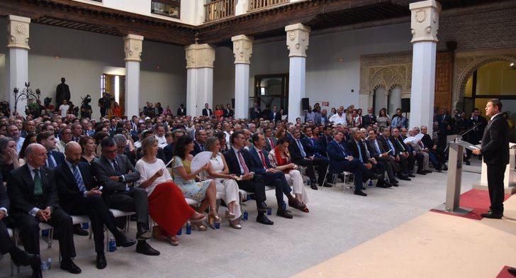Page jura como presidente de Castilla-La Mancha para una segunda legislatura