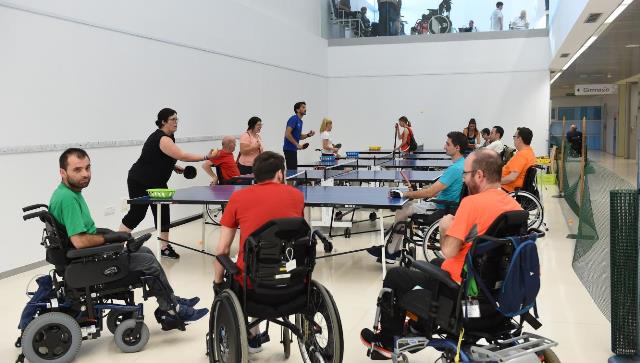 El Hospital de Parapléjicos de Toledo realiza un estudio sobre las dolencias de cuello y espalda de las personas que utilizan silla de ruedas