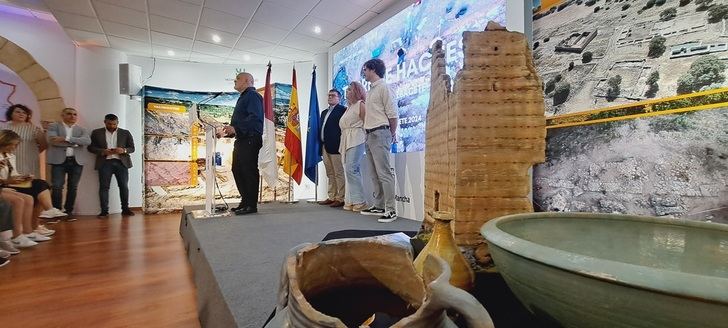 Presentado en el stand de la Junta de la Feria de Albacete el yacimiento de La Torre de Haches de Bogarra