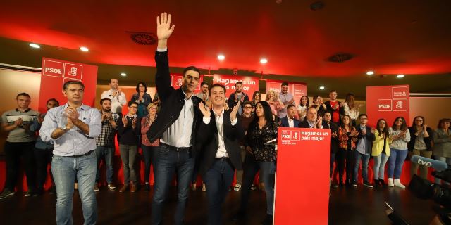 Unos 400 militantes socialistas acompañaron a Pedro Sánchez en su acto público de Albacete