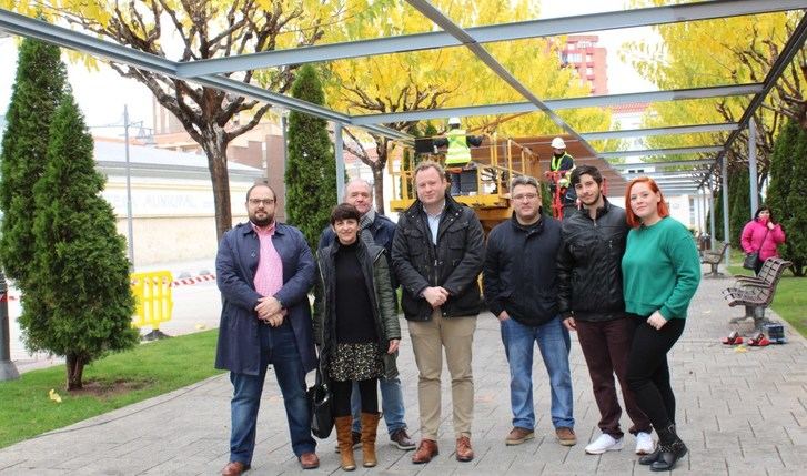 La pérgola de la plaza de los Depósitos del Sol de Albacete se renueva con una inversión de 150.000 euros