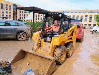 Albacete envía empleados de limpieza a Catarroja tras la DANA