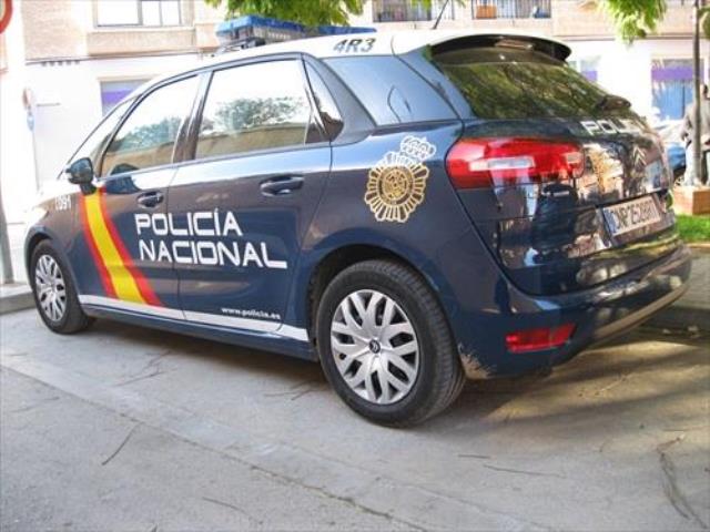 Tres detenidos en Talavera, uno menor, por dar un botellazo en la cabeza al dueño de un negocio y robarle 500 euros