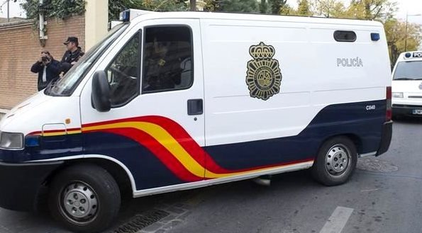 Detenidos dos hombres por robar “barilles-mesa” en establecimientos hosteleros de Toledo