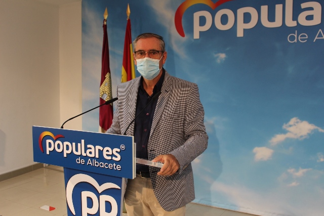 El PSOE de Albacete dice desmotar 'las mentiras' sobre el modelo de la participación de Manuel Serrano