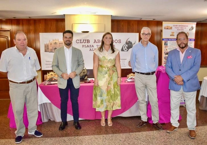 Club de Abonados Plaza de Toros Albacete premiará al mejor toreo al natural prepara sus premios de Feria