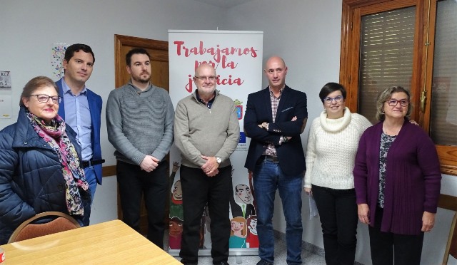 190 familias vulnerables de Caudete (Albacete) serán atendidas por programas de la Junta y Cáritas