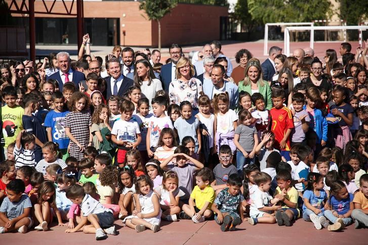 La Reina inaugura el curso escolar en el colegio “Maestra Plácida Herranz” de Azuqueca de Henares