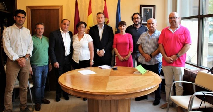 La Junta de Castilla-La Mancha comienza a restablecer los servicios de autobuses en las pedanías de Albacete