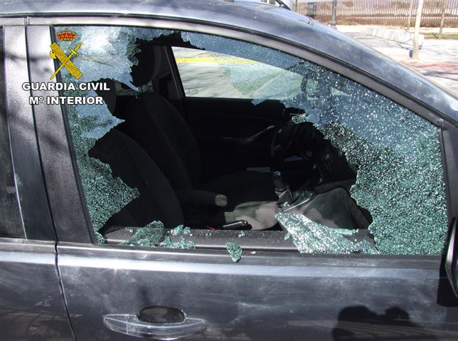 Detenido en Albacete un joven reincidente por robar en el interior de 7 vehículos
