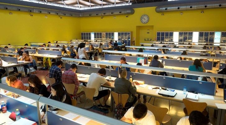 Vuelven las quejas por la poca ‘oferta’ de salas de estudio abiertas este verano en Albacete