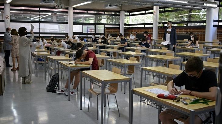 El 96,44% de los estudiantes aprueba la EvAU en el distrito universitario de Castilla-La Mancha