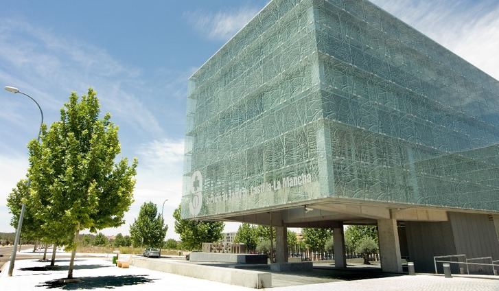 La Junta de Castilla-La Mancha asegura que las listas de espera se mantienen 32 meses por debajo de 100.000 pacientes