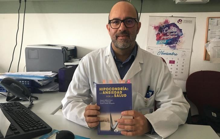 Un psicólogo clínico de Salud Mental de Albacete publica un manual sobre el diagnóstico y tratamiento de la hipocondría