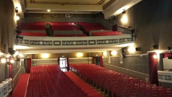 El Teatro Victoria de Hellín reabre su pantalla cinematográfica