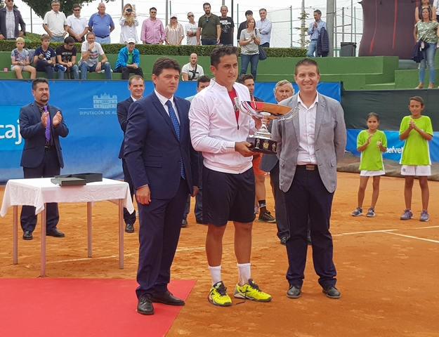 Nicolás Almagro disputará el Trofeo Ciudad de Albacete y sustituye a Guillermo García tras su lesión