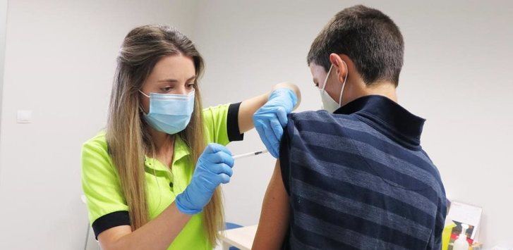 Castilla-La Mancha está preparada para vacunar a menores de 12 y contará en primavera con un calendario anual