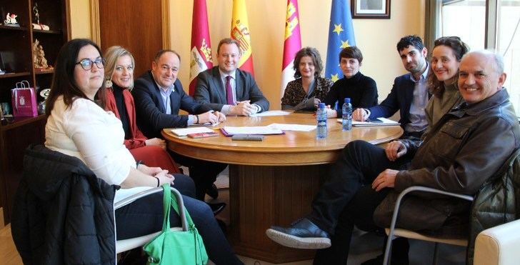 El Ayuntamiento de Albacete confirma a los vecinos que la Junta construirá un colegio público en el barrio de Medicina