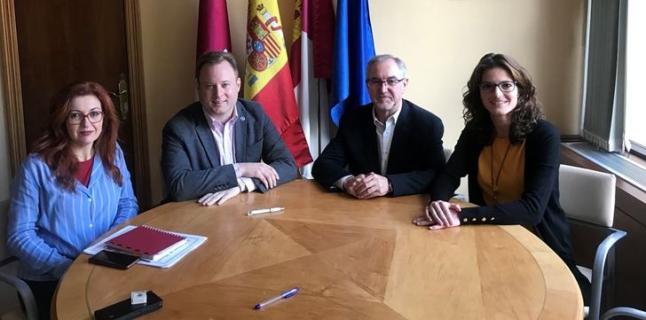 El Ayuntamiento de Albacete colabora económicamente con la Asociación de Esclerosis Múltiple